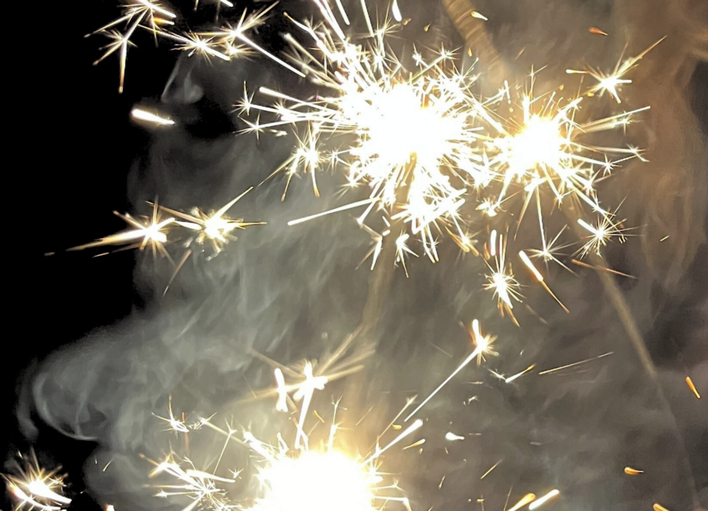 Uuden vuoden tähtisädetikkuja.